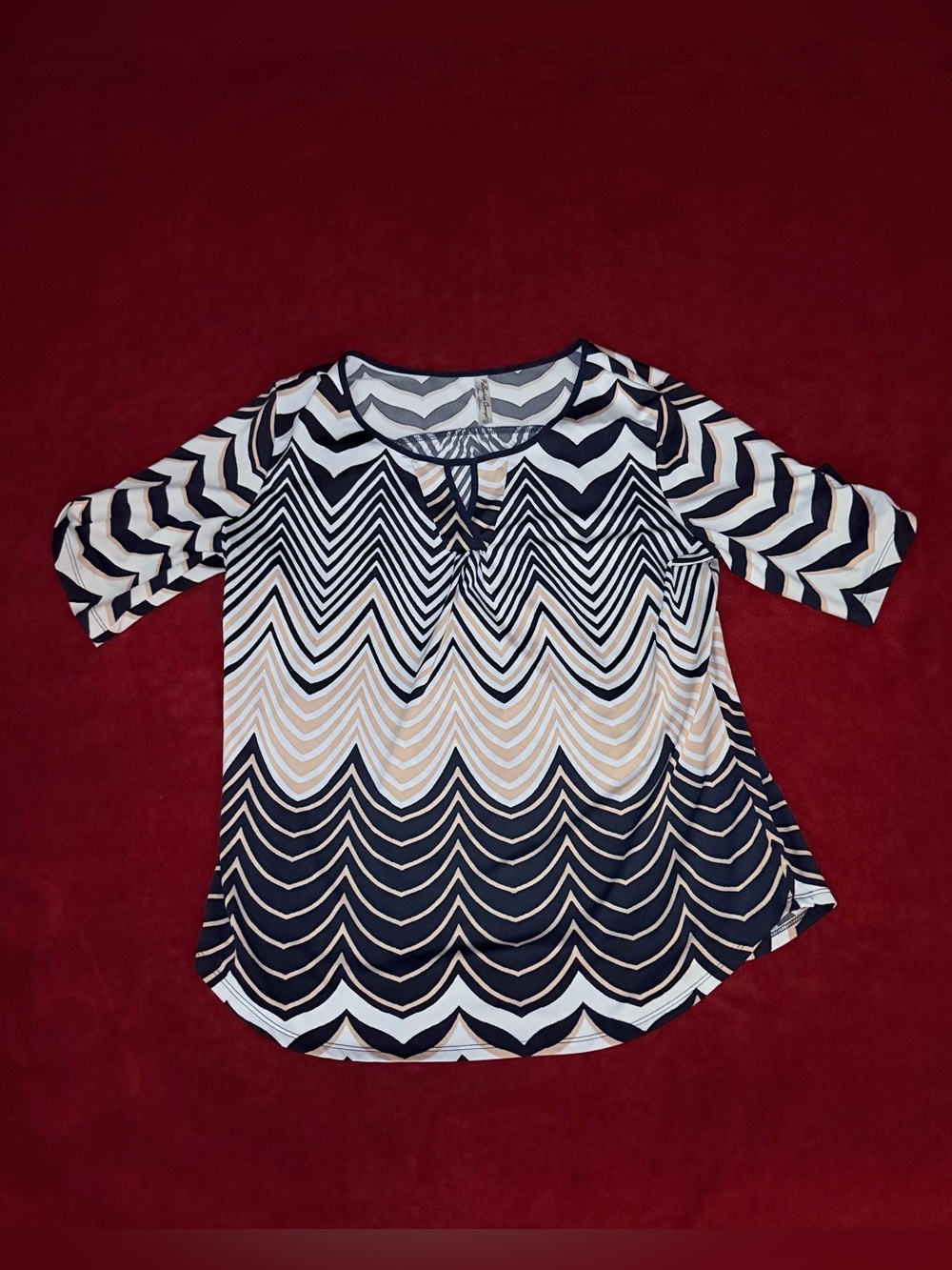 PerSeption Concept Navy, Cream & Tan Chevron Top